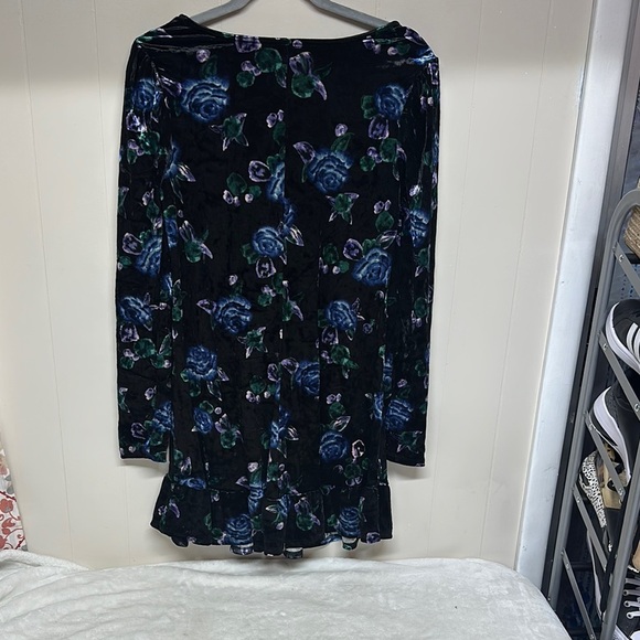 Wild Fable Black and Blue Floral Mini Dress great with pair leggings - Picture 4 of 9